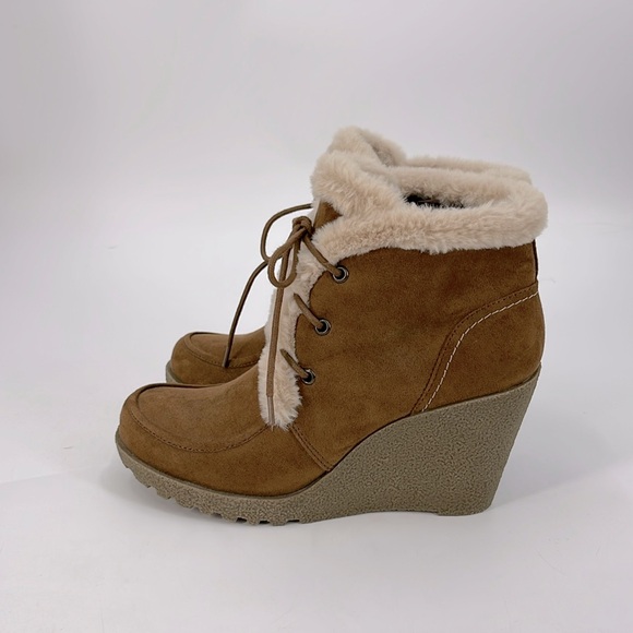 Union Bay Wedge Faux Sherling Boot - Picture 2 of 5